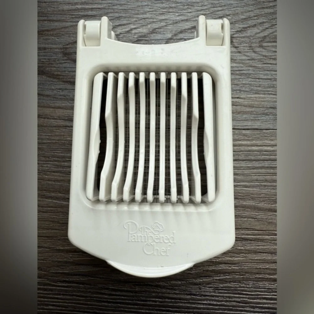 Pampered Chef Egg‎ Slicer